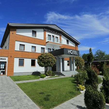 Mv Monogram Hotel Indija Екстериор снимка