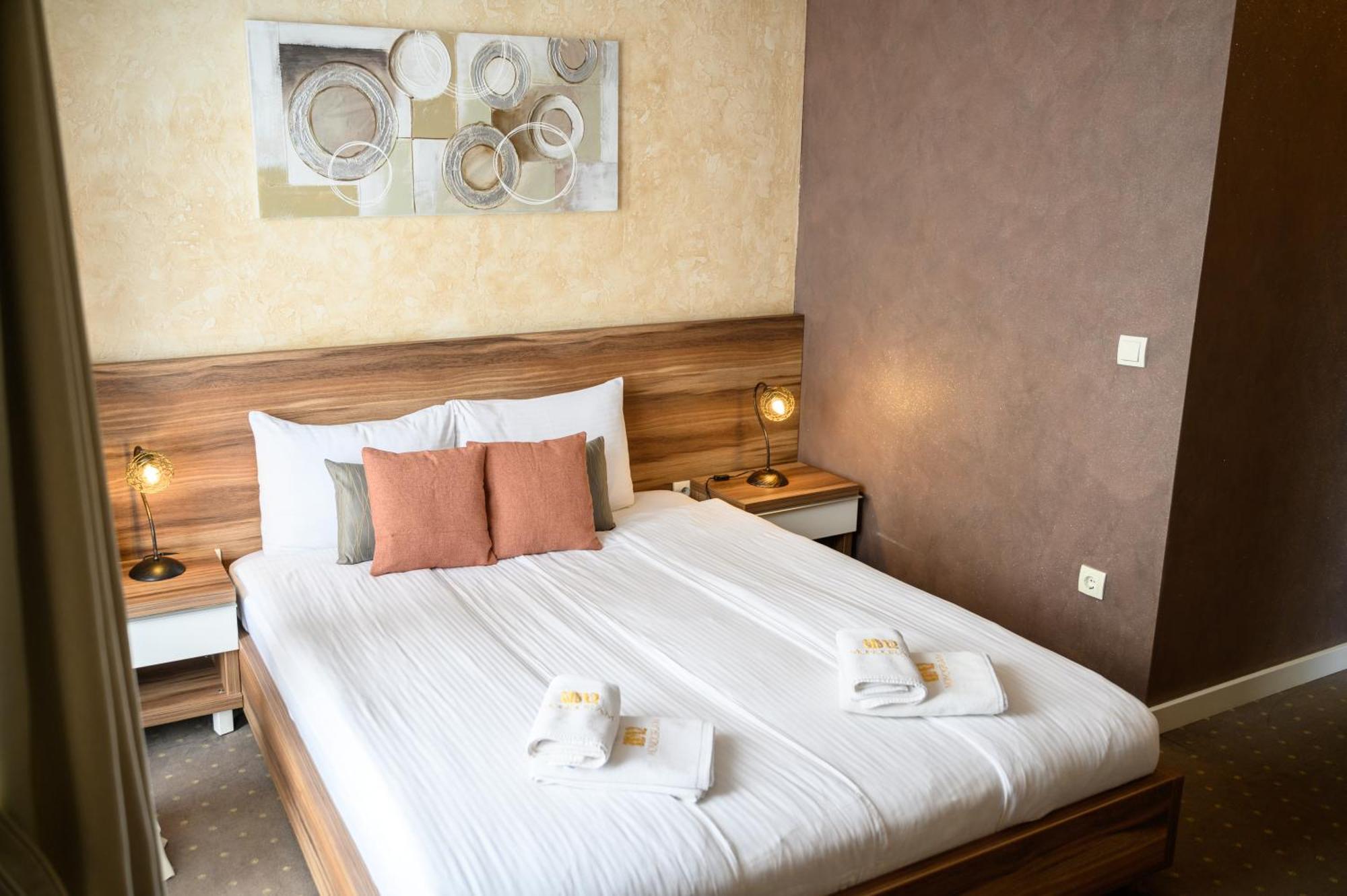 Mv Monogram Hotel Indija Екстериор снимка