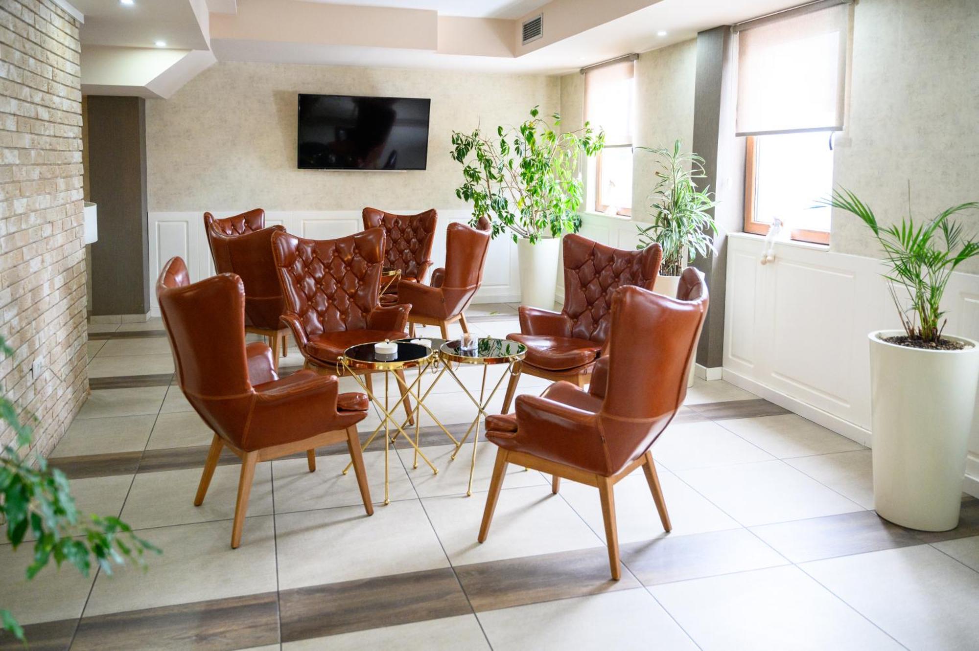 Mv Monogram Hotel Indija Екстериор снимка